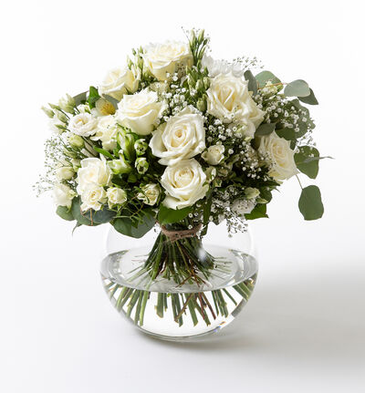 Overrekkelsebukett med hvite blomster stor Overrekkelsebukett med hvite blomster stor